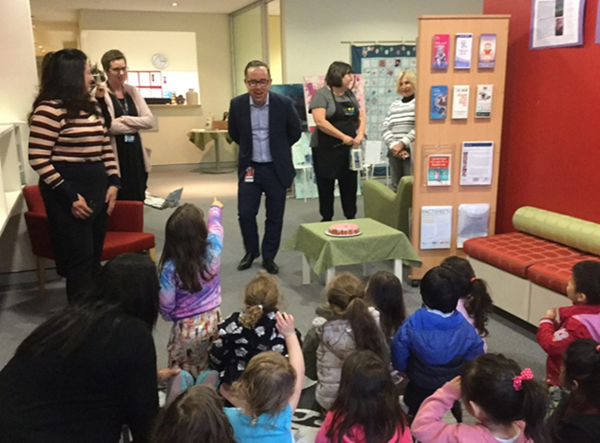 03 Qantas CEO Alan Joyce listens to KU Joey_s Club children_s concerns about managing used coffee cups better